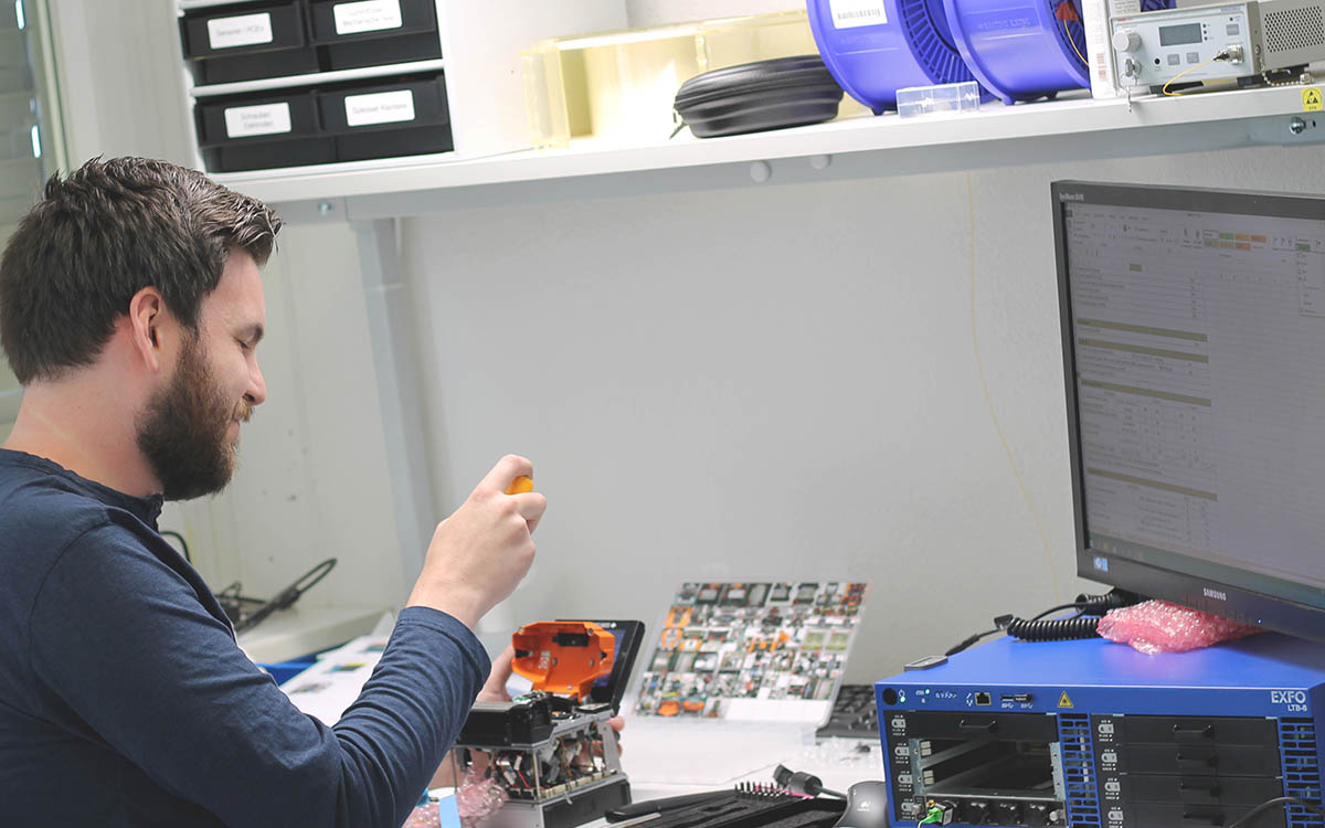 CControls Service Center Otelfingen - EXFO Gold Partner - ISO9001 Patrik_Service_Otelfingen_CControls_web